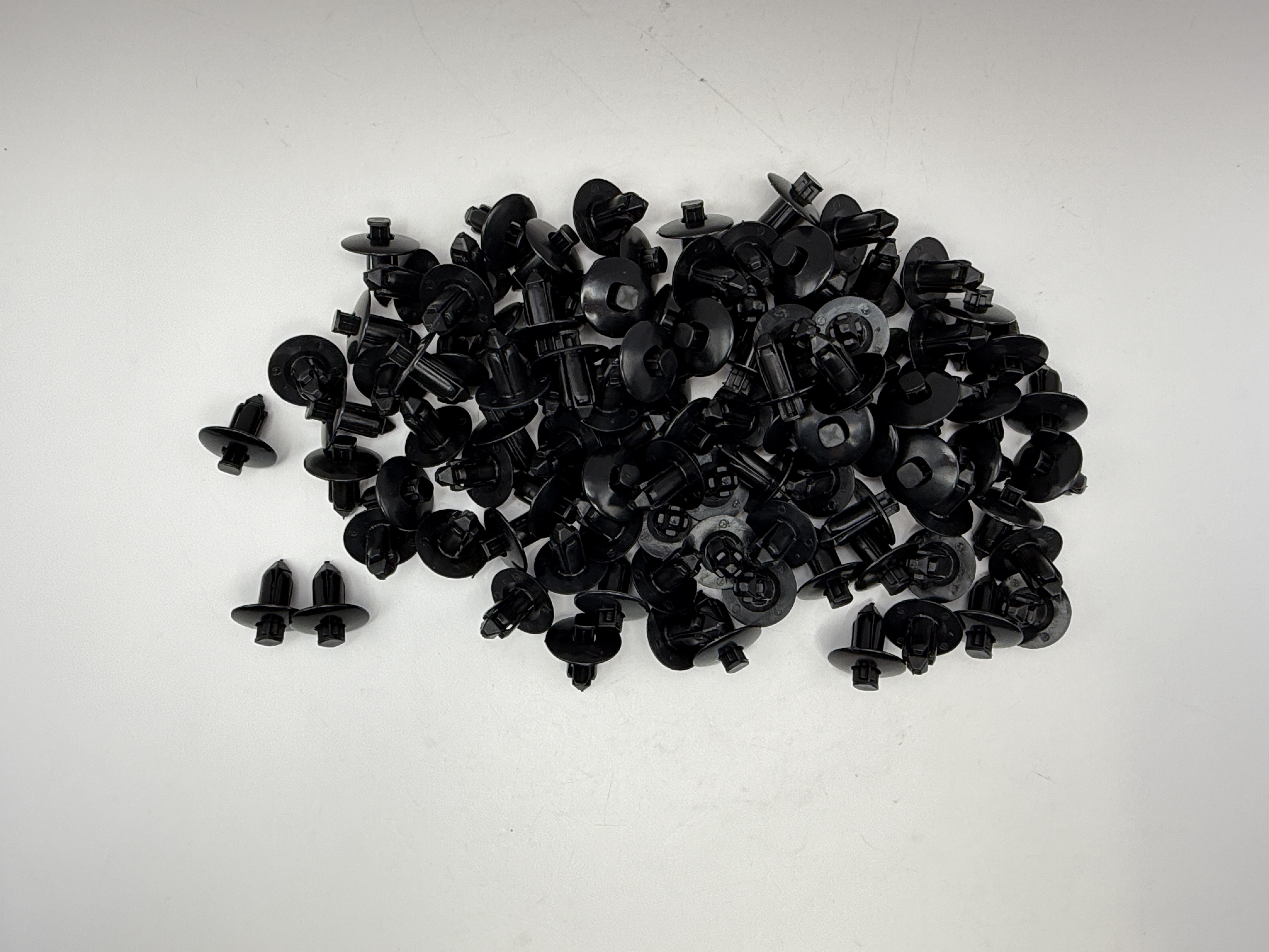 Fairing Clip Pry Rivet 8mm OD, ??mm Head, ??mm Long