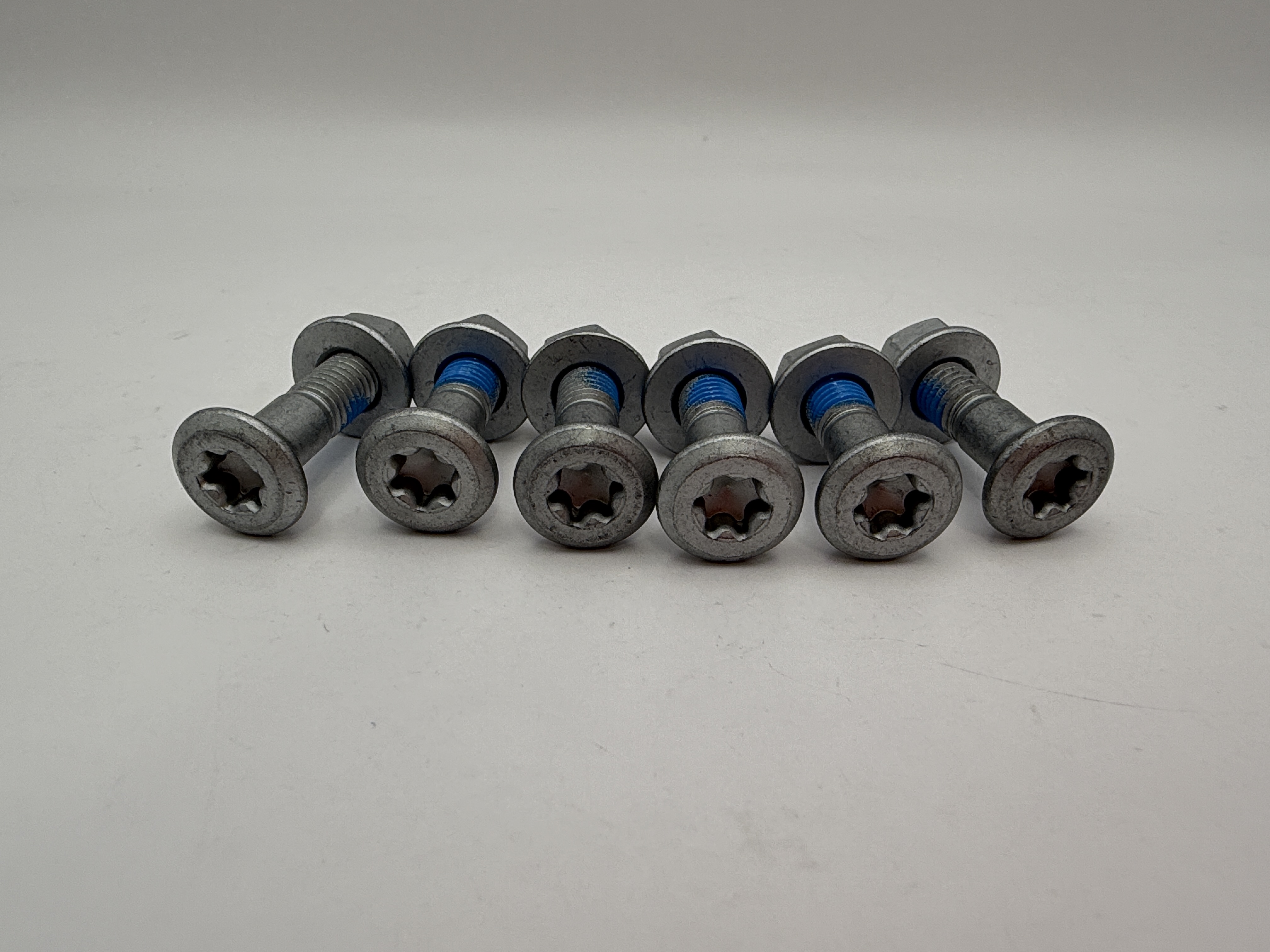 Hendler Rear Sprocket Nut & Bolt Kit Silver KTM MX Models M8 x 28mm