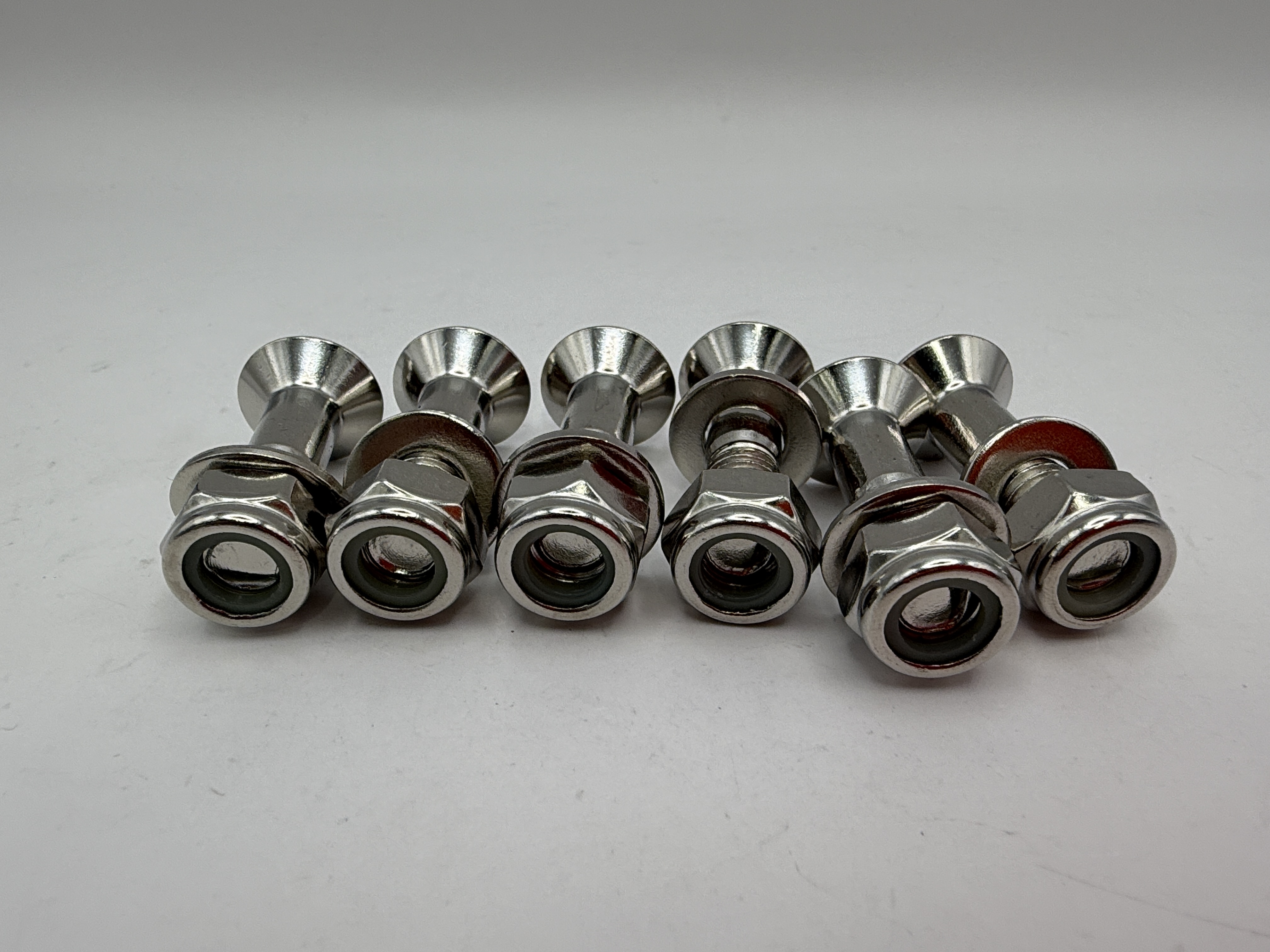 Hendler Rear Sprocket Nut & Bolt Kit Nickel MX Models M8 x 31mm