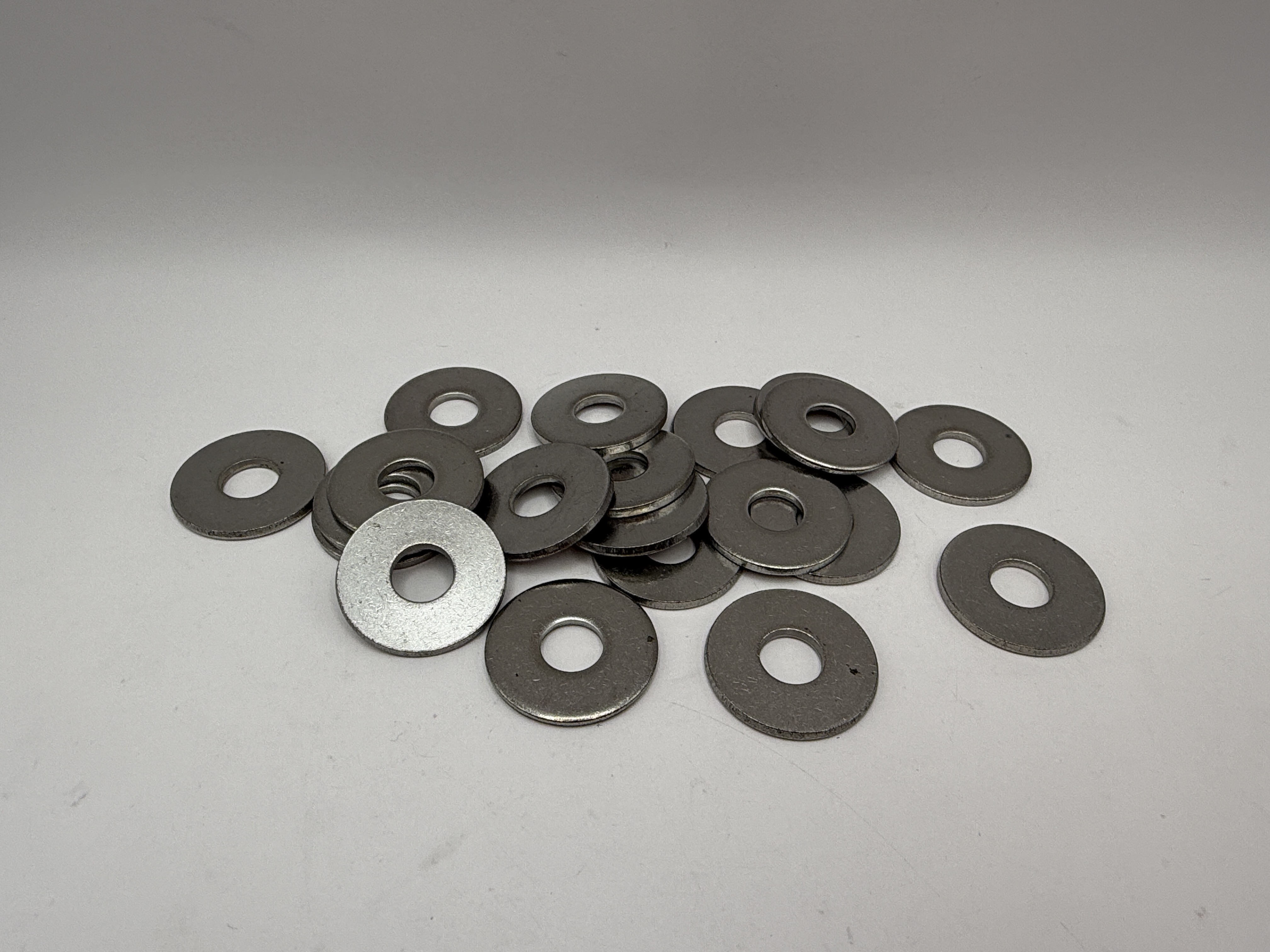 Hendler Washers Penny Stainless Steel M10 x 30mm OD x 2.5mm Thick