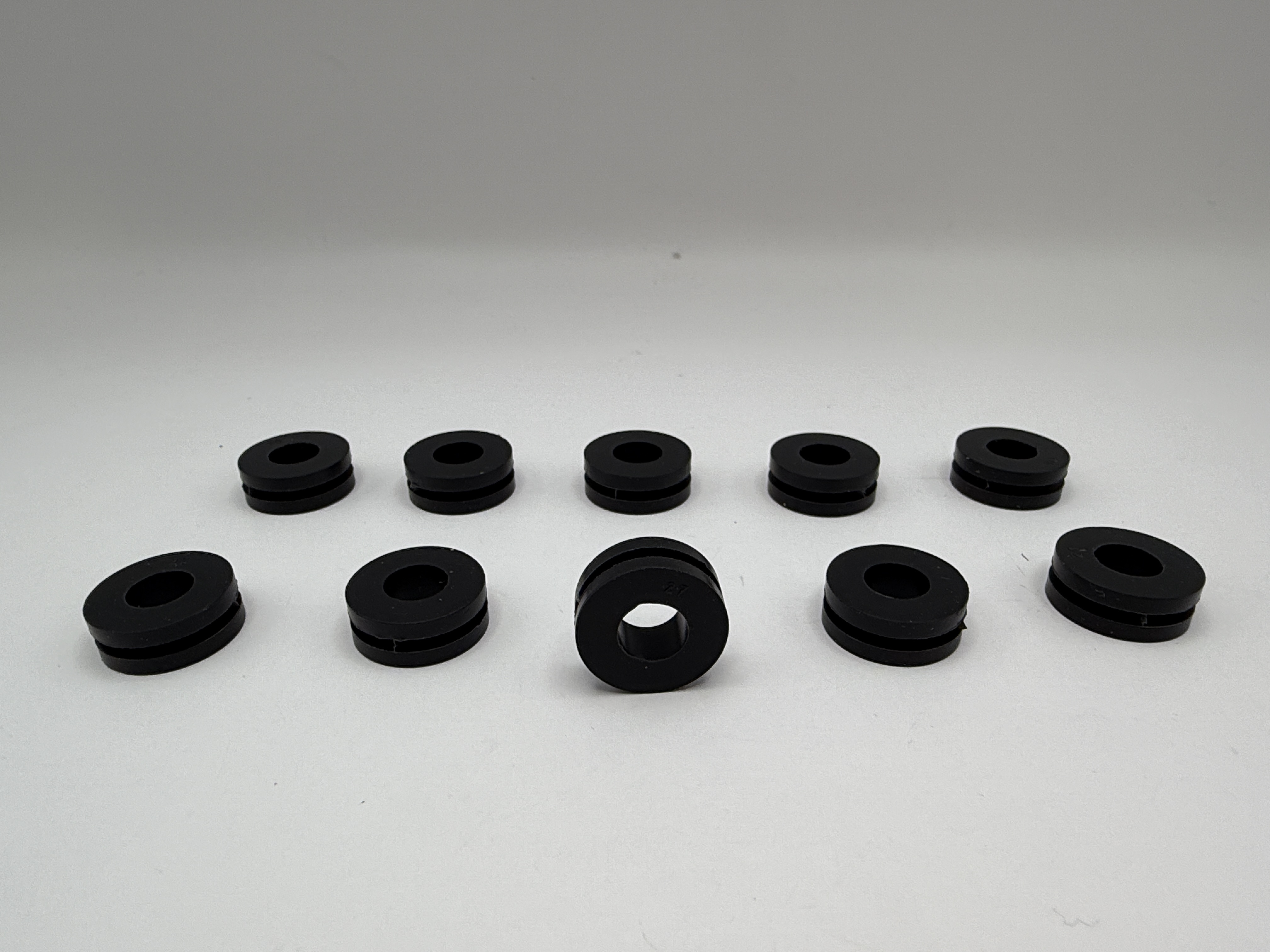 TourMax Grommet OD 18mm x ID 8mm x Width 7mm (Rubber) OE Ref: 18316-KFT-620