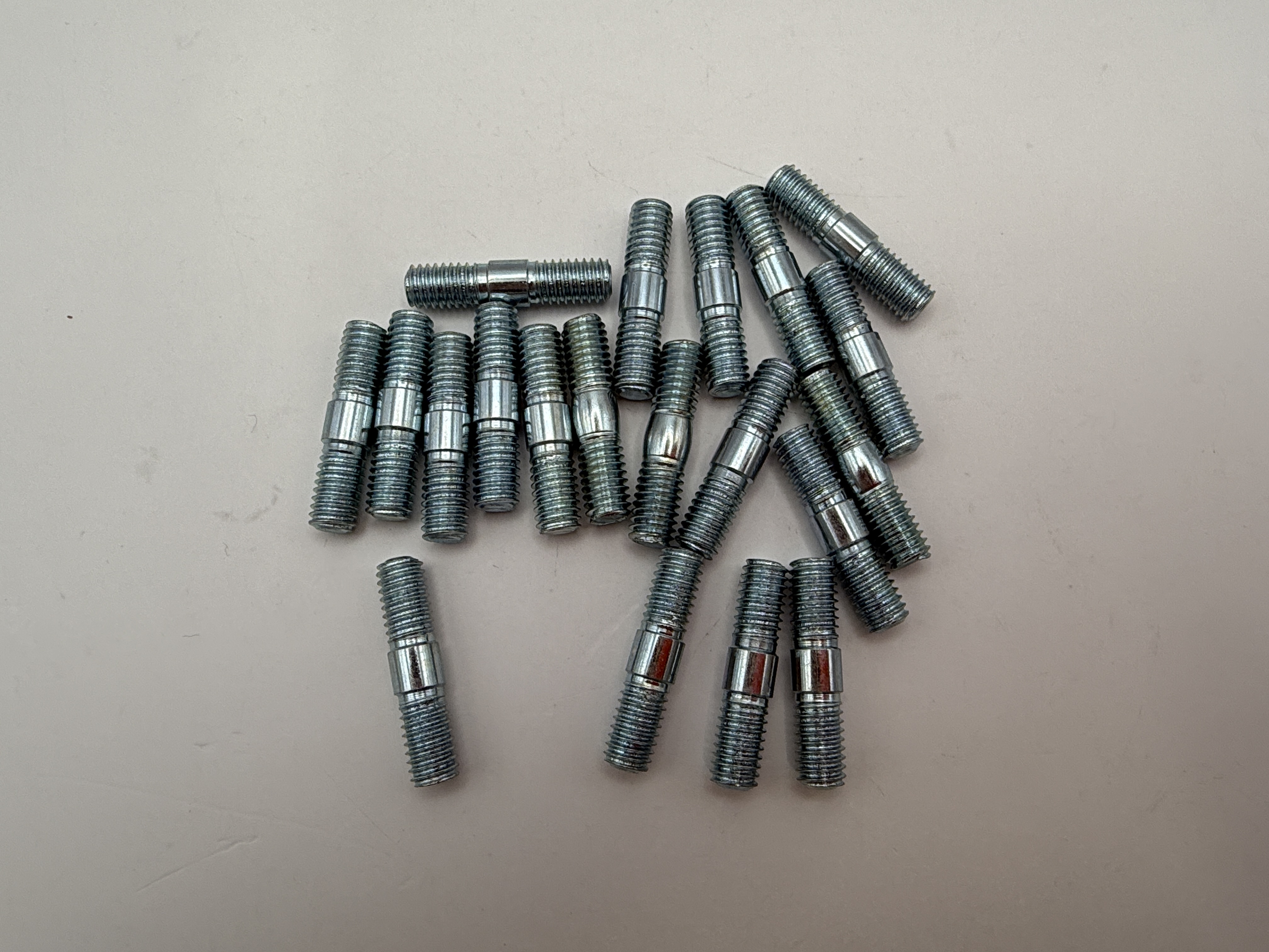 Hendler Studs 6mm x 25mm x 1.00mm Pitch