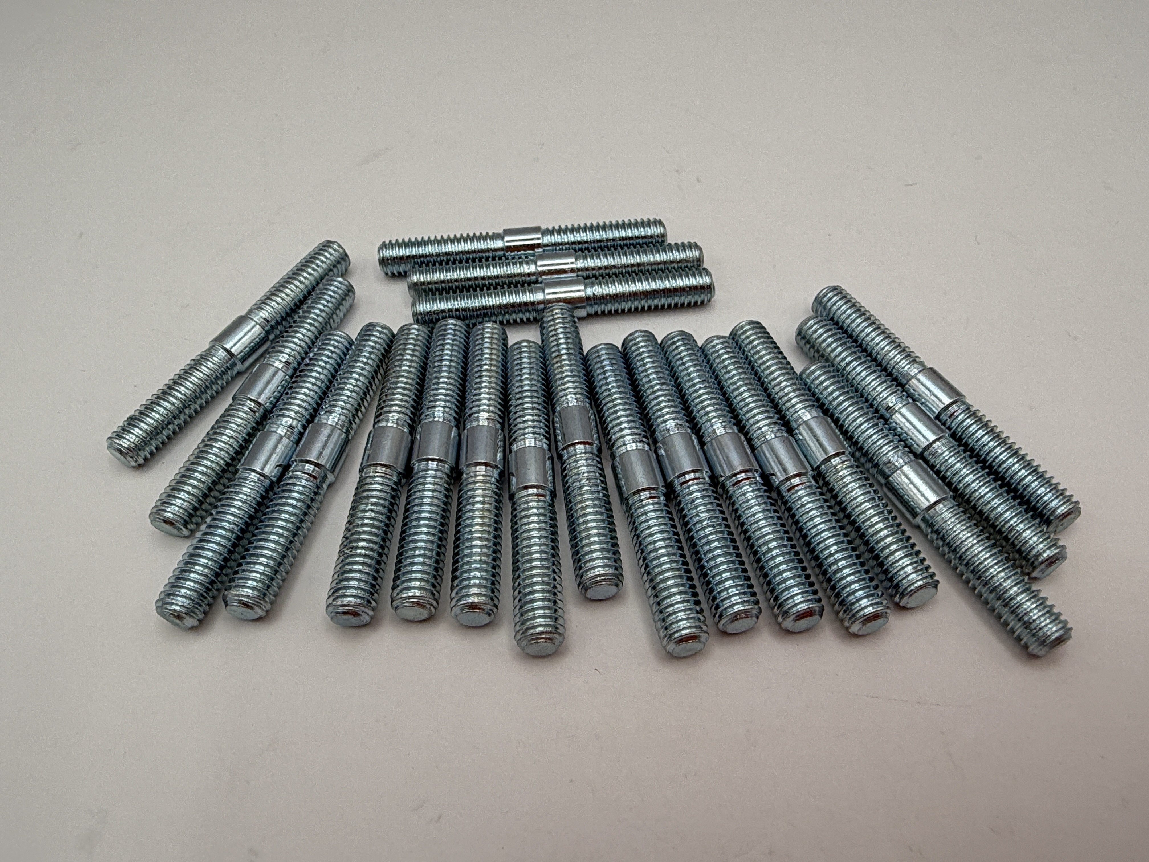 Hendler Studs 6mm x 45mm x 1.00mm Pitch