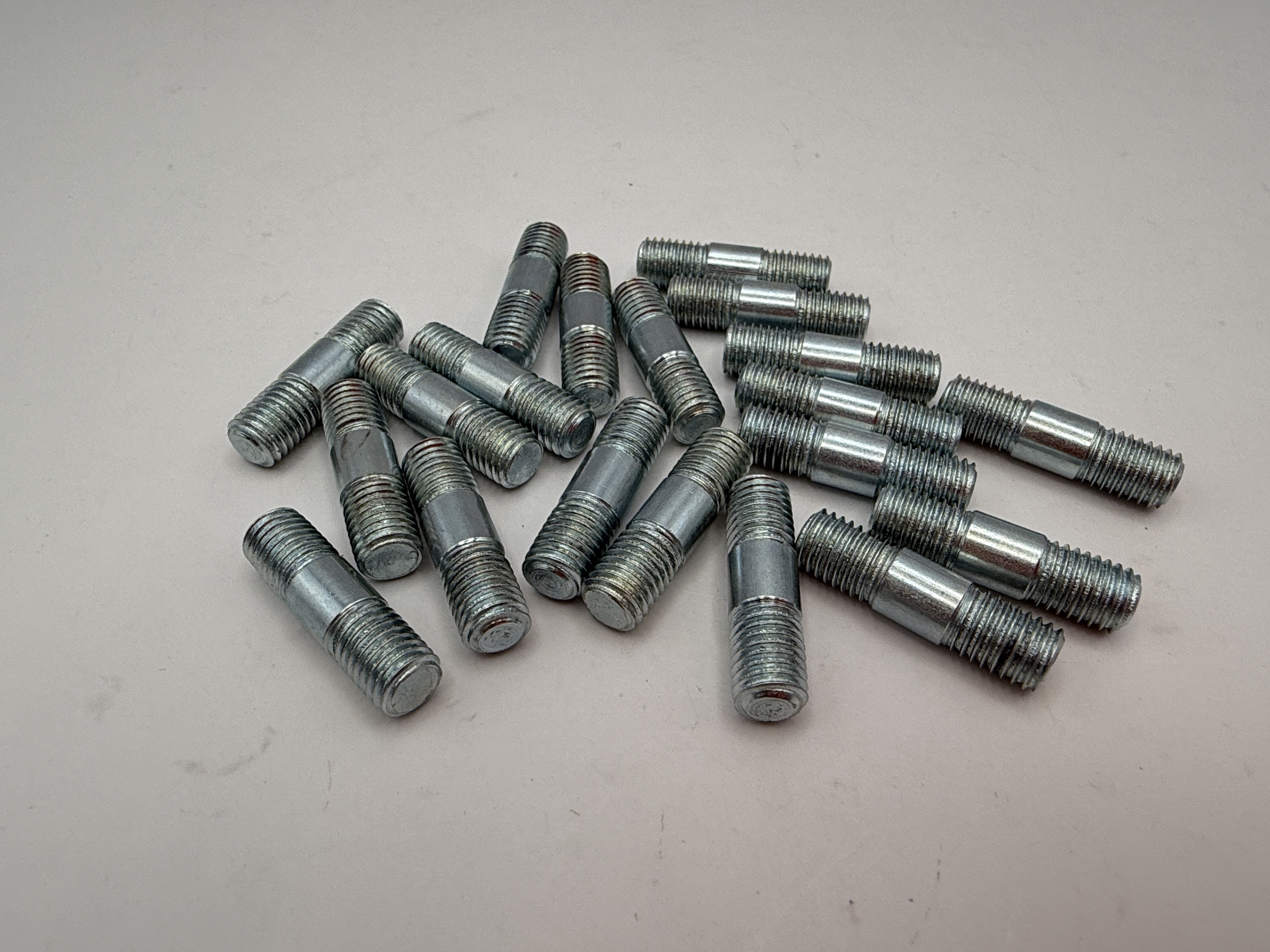 Hendler Studs 7mm x 25mm x 1.00mm Pitch
