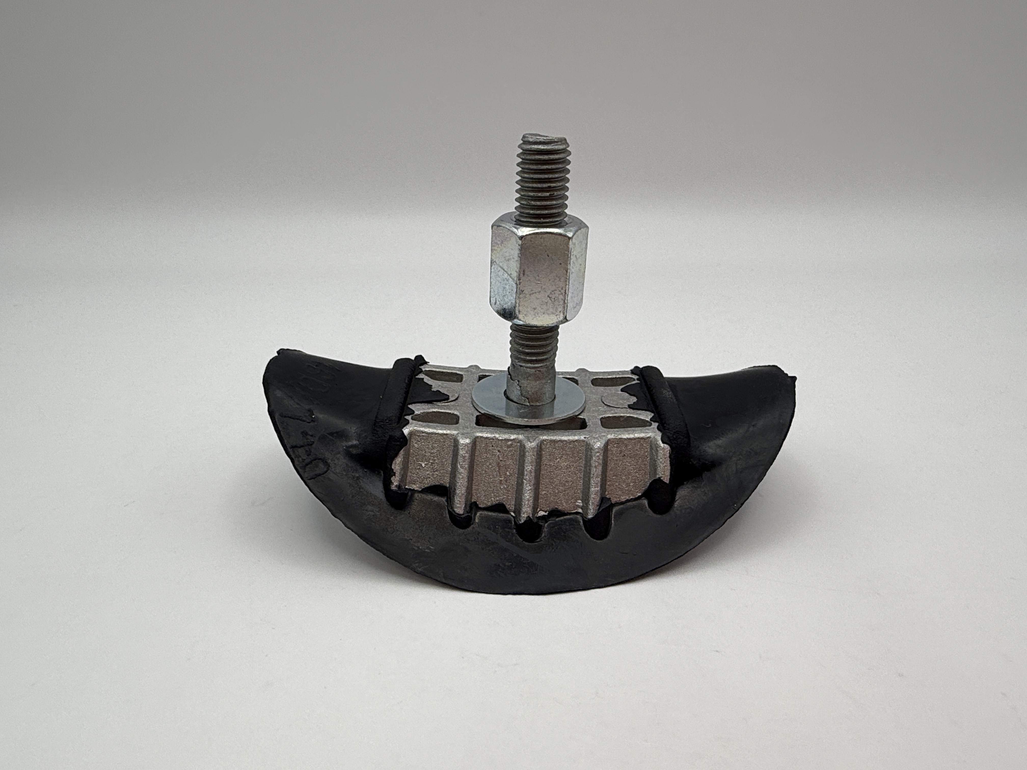 Hendler Tyre Clamp Aluminum Body & Rubber Size 275-300 (1.60)