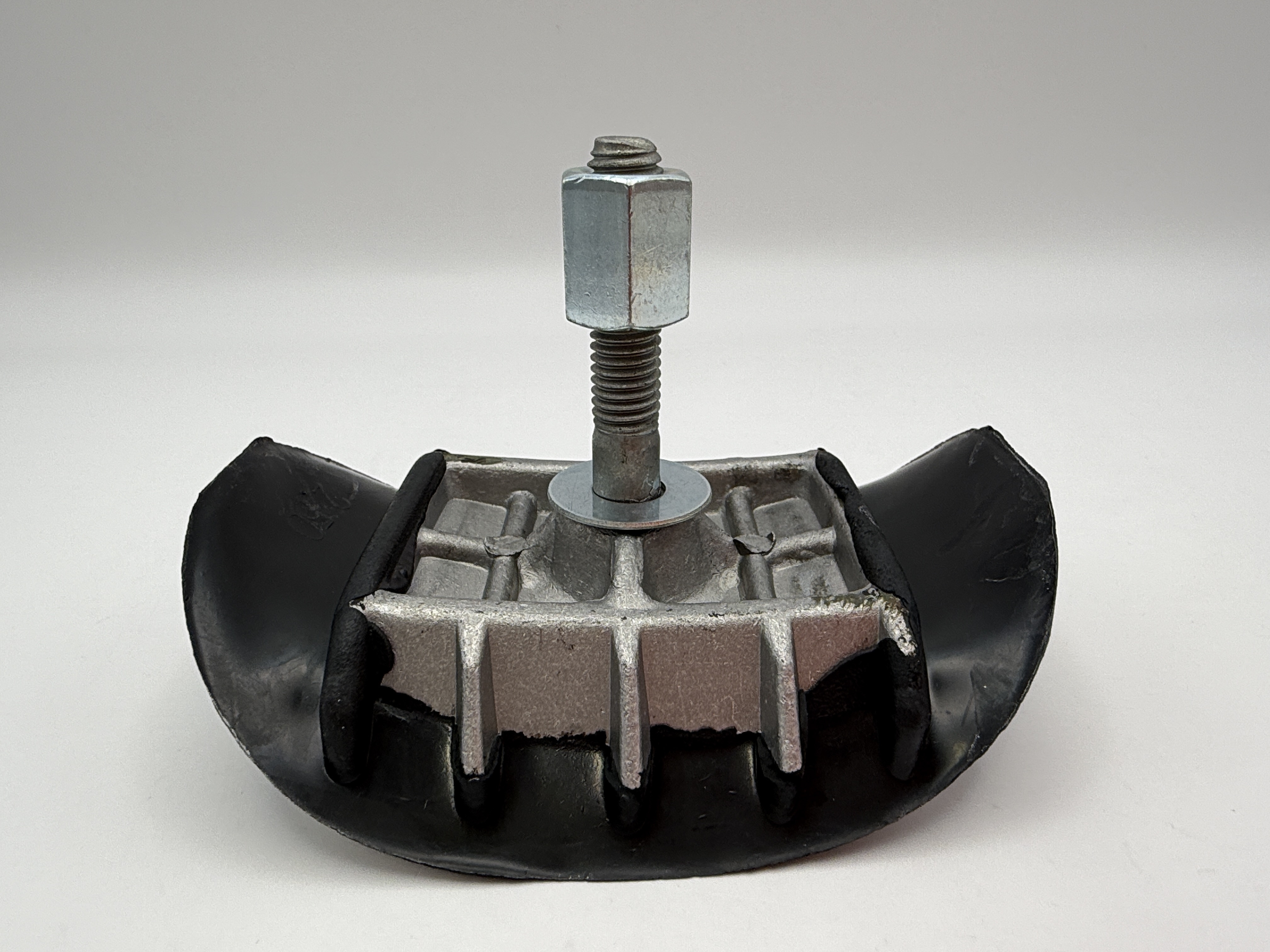 Hendler Tyre Clamp Aluminum Body & Rubber Size 450-510 (2.50)