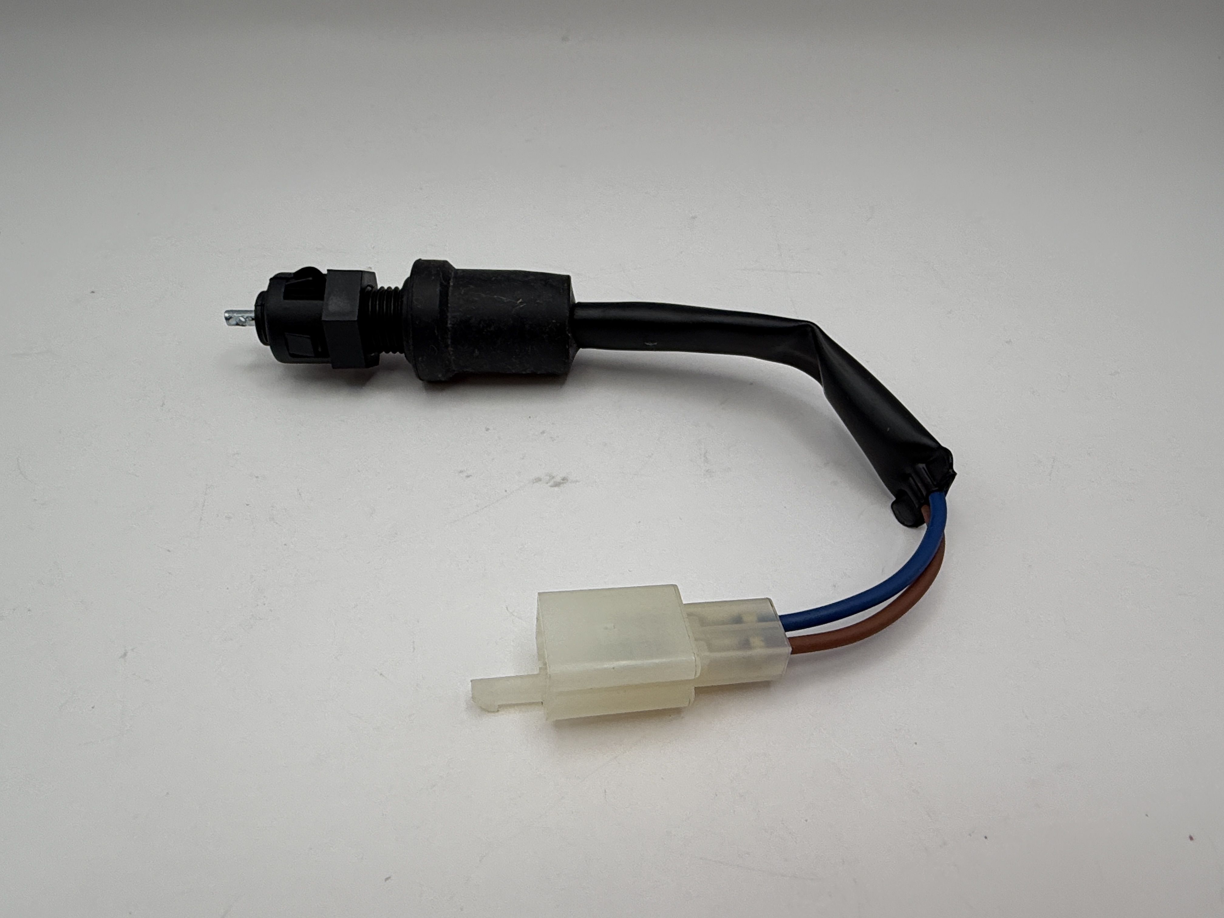 Hendler Brake Light Stop Switch Rear Kawasaki OE Ref. 27010-1452 (Male Block) 10cm Lead