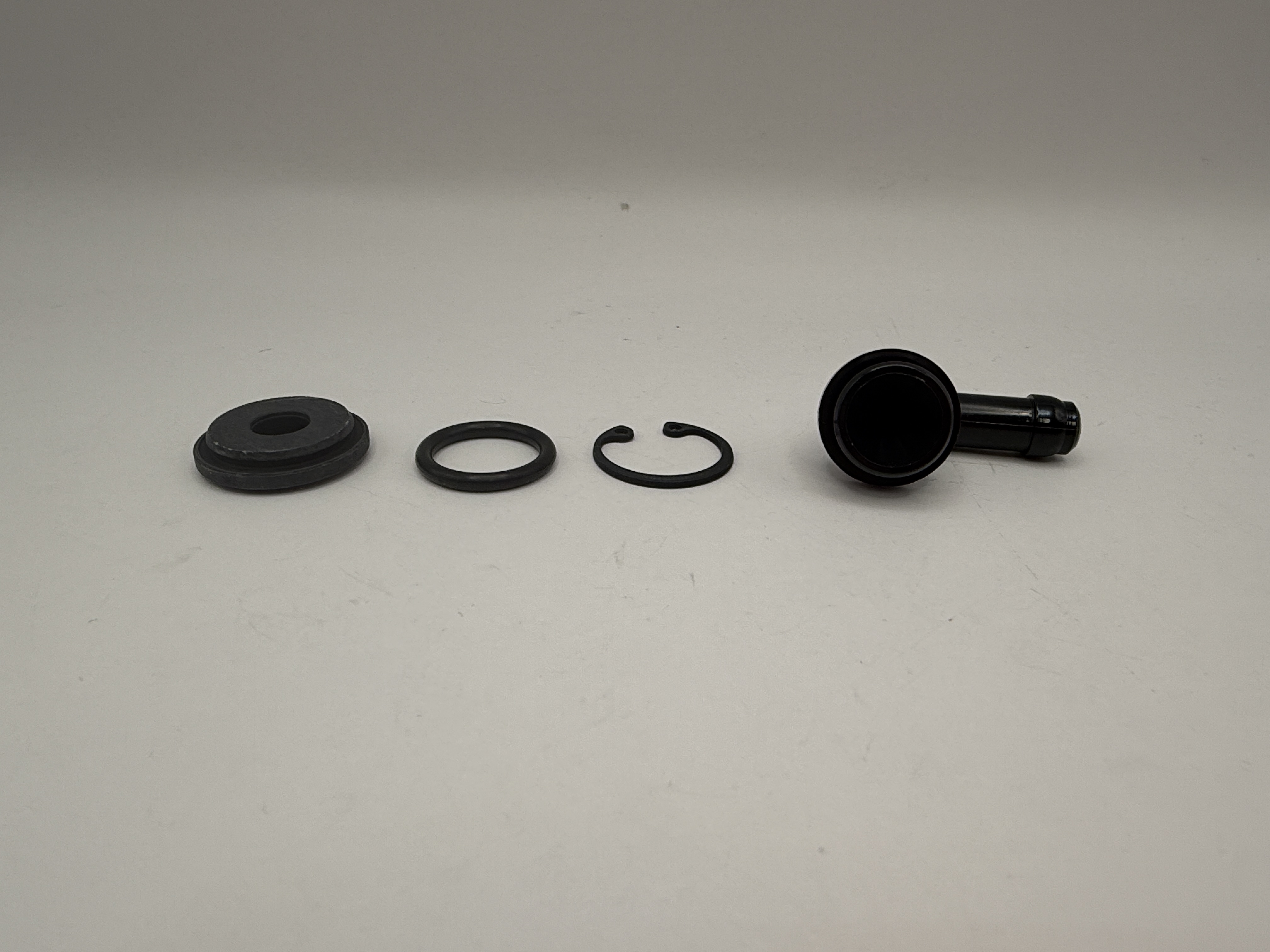 TourMax Master Cylinder Rear Connector Kit Yamaha XTZ750 Super Tenere 89-95, XVS1100 Dragstar Classic 00-06, XVS1100 Dragstar 99-02, XVZ1300 Royal Star 96-00, XV1700 Road Star Warrior 03-04