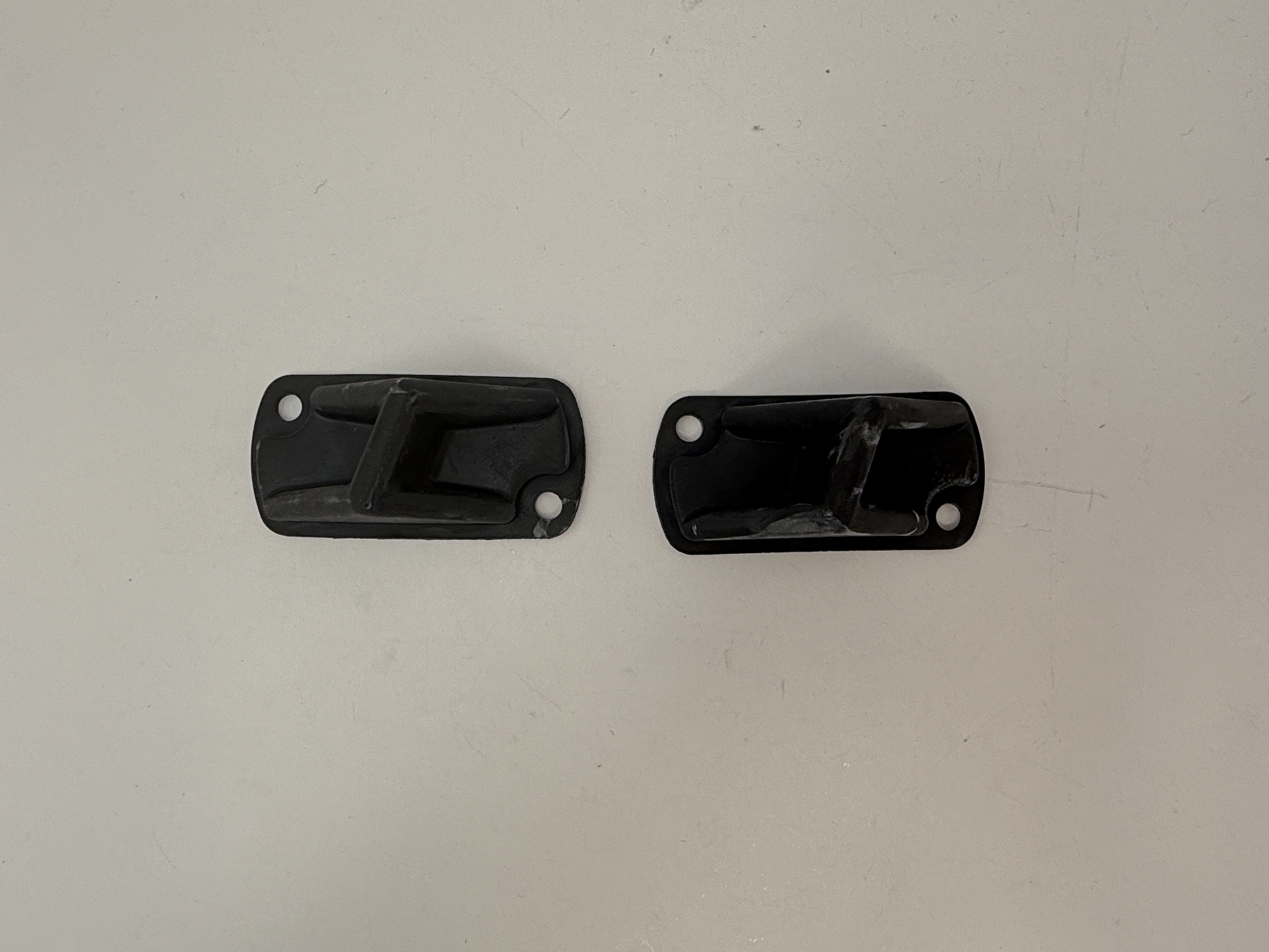 Tourmax Master Cylinder Rubber Diaphragm Front Honda CR80 86-02, CR85 03-07, CR125 84-07, CRF230F 03-09, CR250 84-07, CRF250R 04-11, XR250 96-03, CRF450R 02-11, CR500 90-01, XR650R 00-03 OE Refs: 45520-KA3-731. 45520-KA3-732