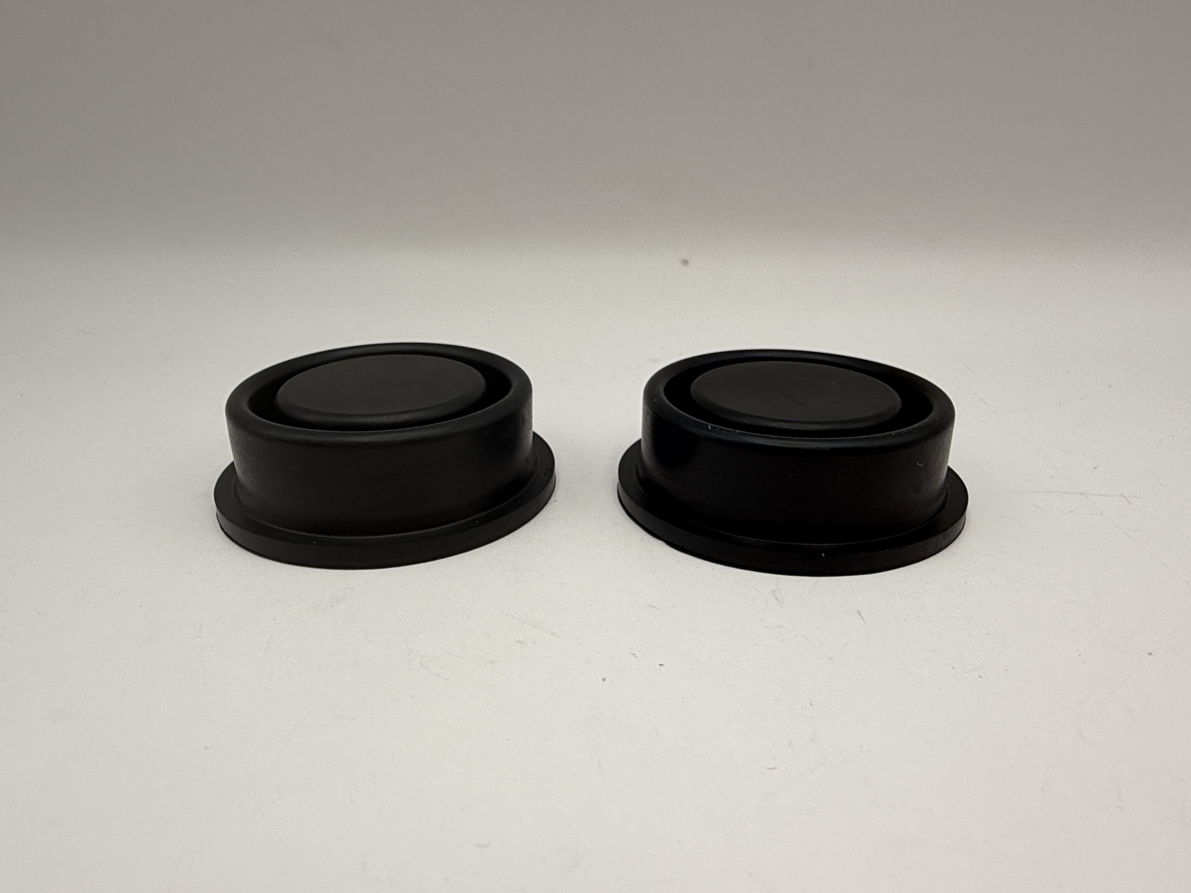 Tourmax Master Cylinder Rubber Diaphragm Front Yamaha FZR600R 94-95, YZF600R 96-02, YZF-R6 99-04, YZF750R 93-96, YFZ-R7 99-00, FZR1000 91-95, YZF1000R 99-00 OE Ref: 3FV-25854-00