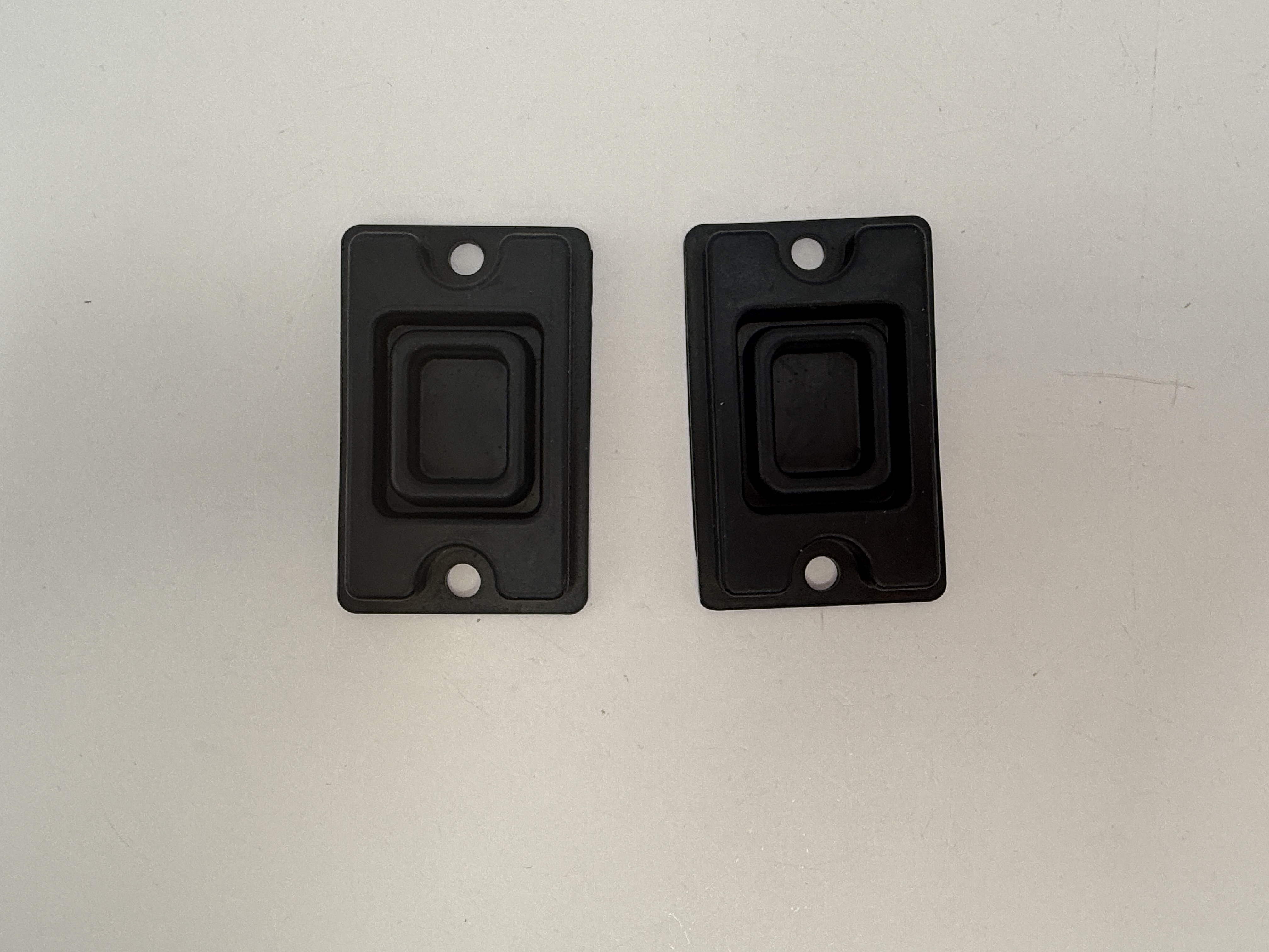 Tourmax Master Cylinder Rubber Diaphragm Front Suzuki UH125 Burgman 08-14, UX125 Sixteen 08-11, XH200 Burgman 08-14, AN250 Burgman 03-06, AN400 Burgman 03-11, DR600 85-89 OE Ref: 59667-04700