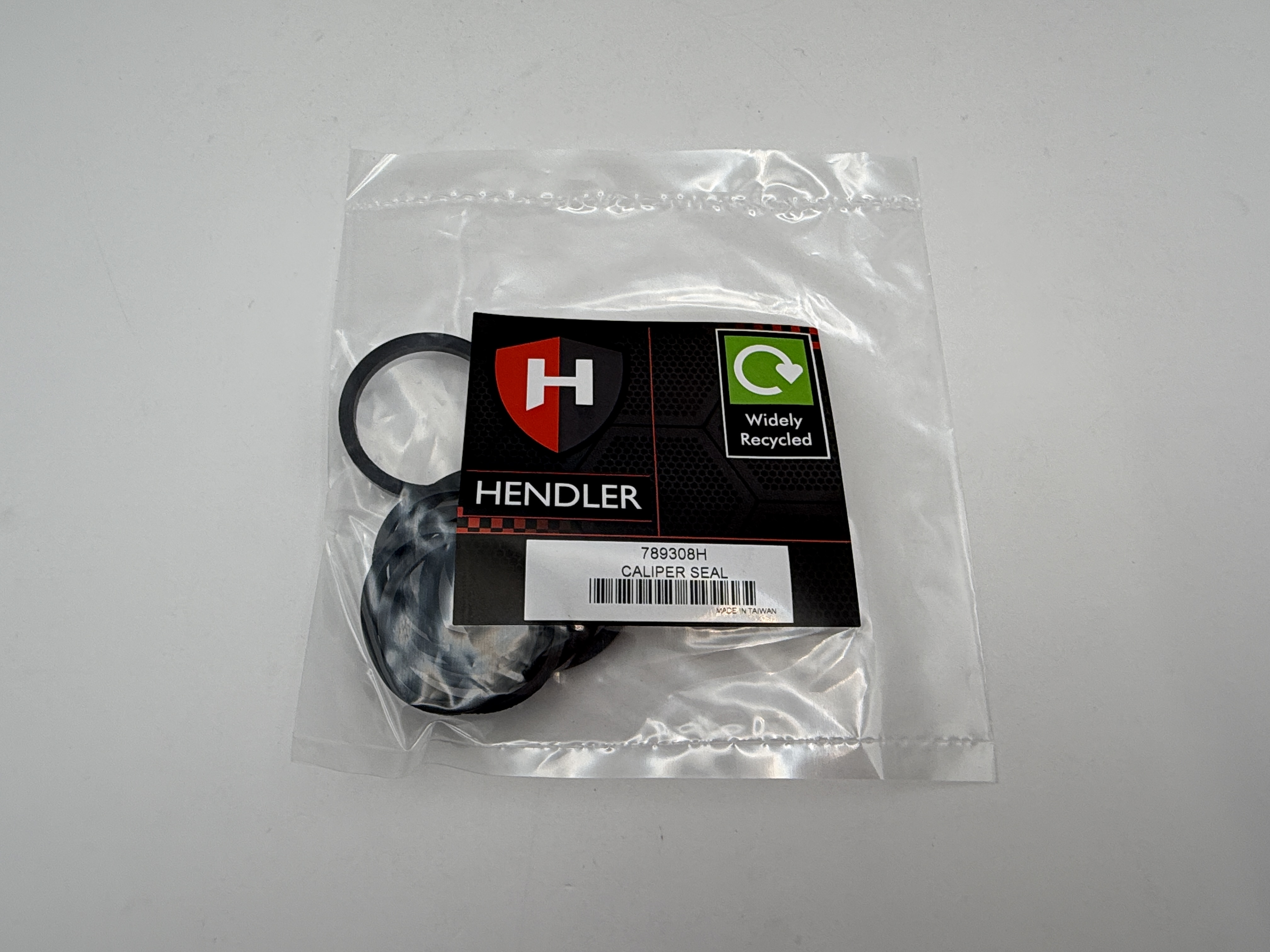 Hendler Caliper Seals Only OD 30mm as fitted to Yamaha (Thin Dust Seal)