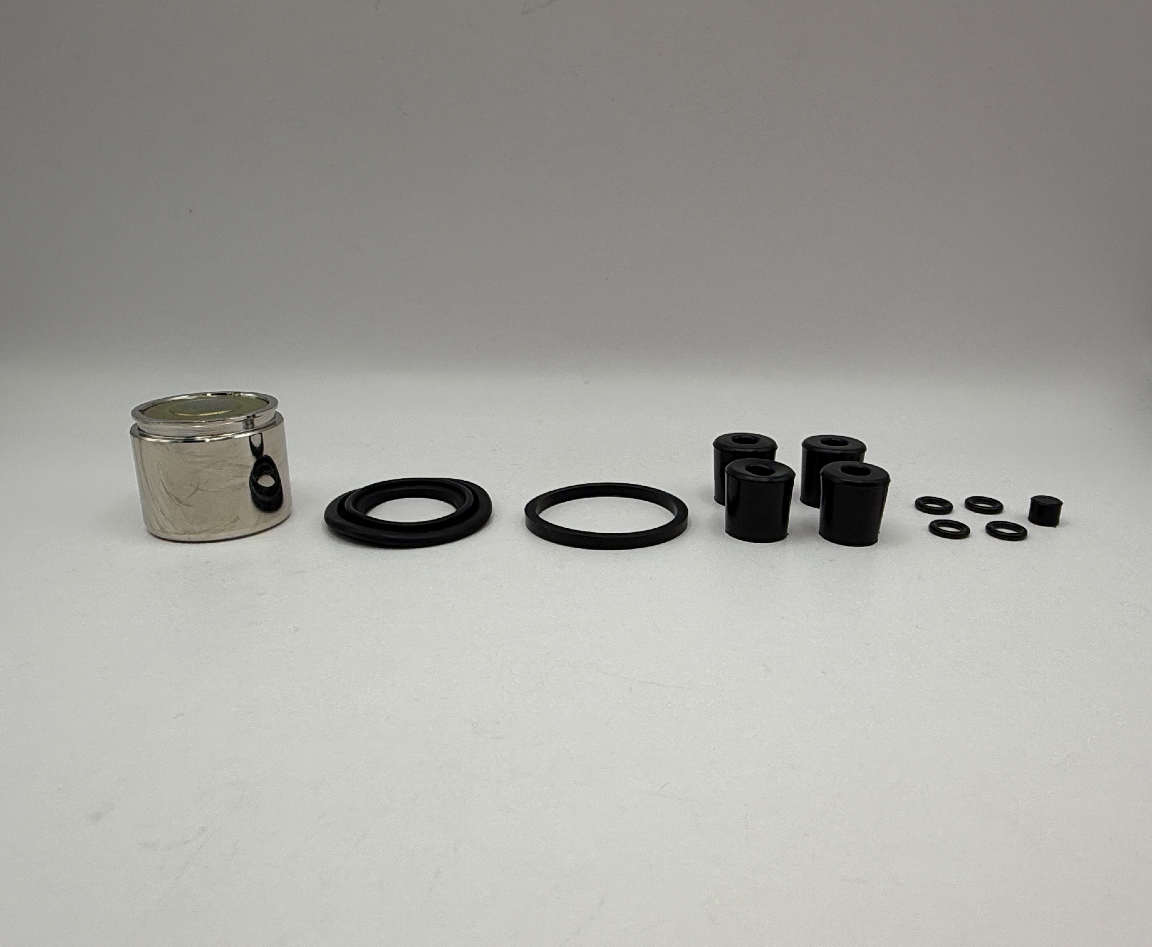 Hendler Caliper Piston & Seal Kit 38mm x 33mm with Dust Boot Suzuki GT's 73-77