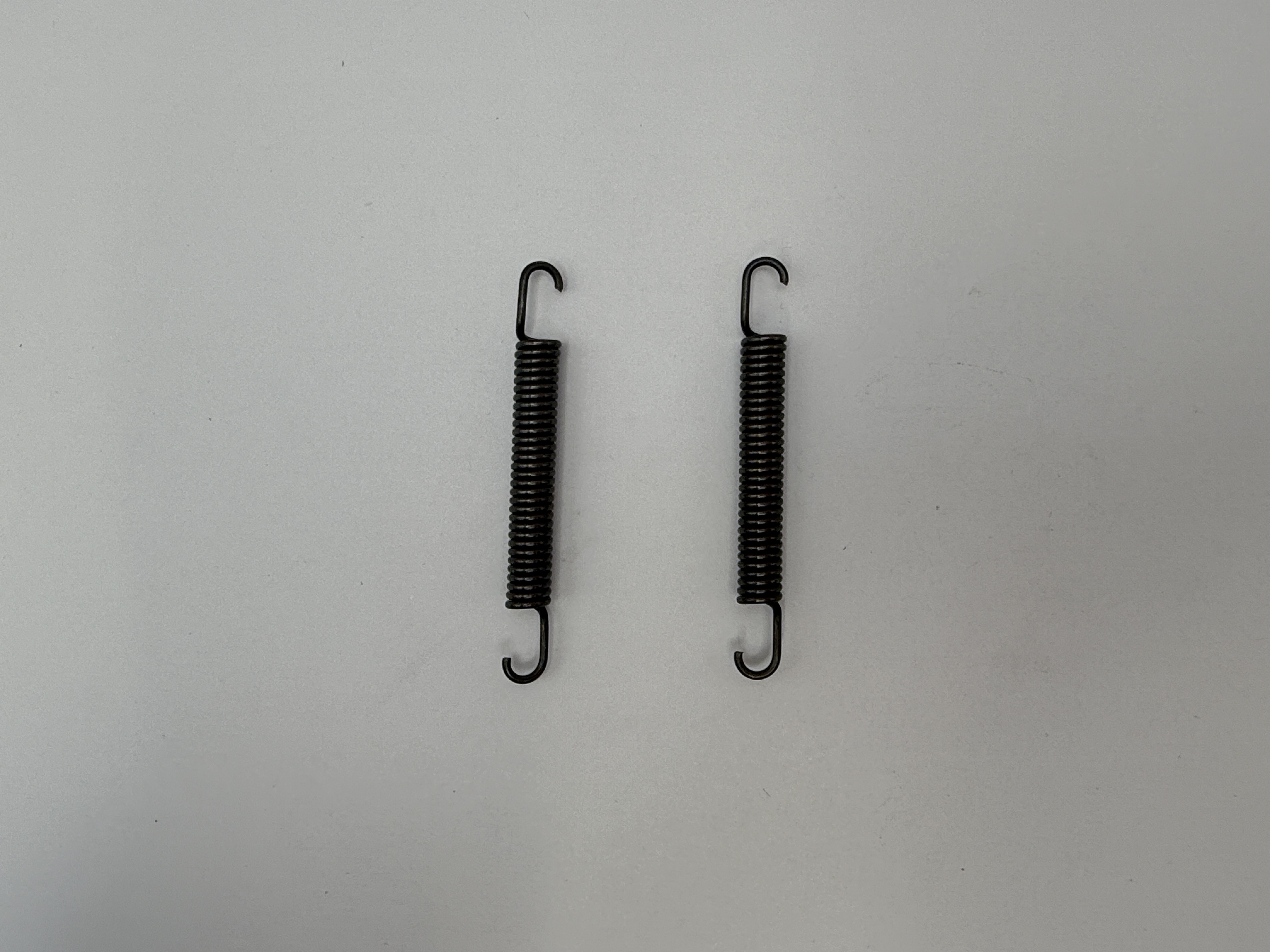 Hendler Drum Brake Shoe Springs for 799304 (58mm Centres) Opposing Hooks