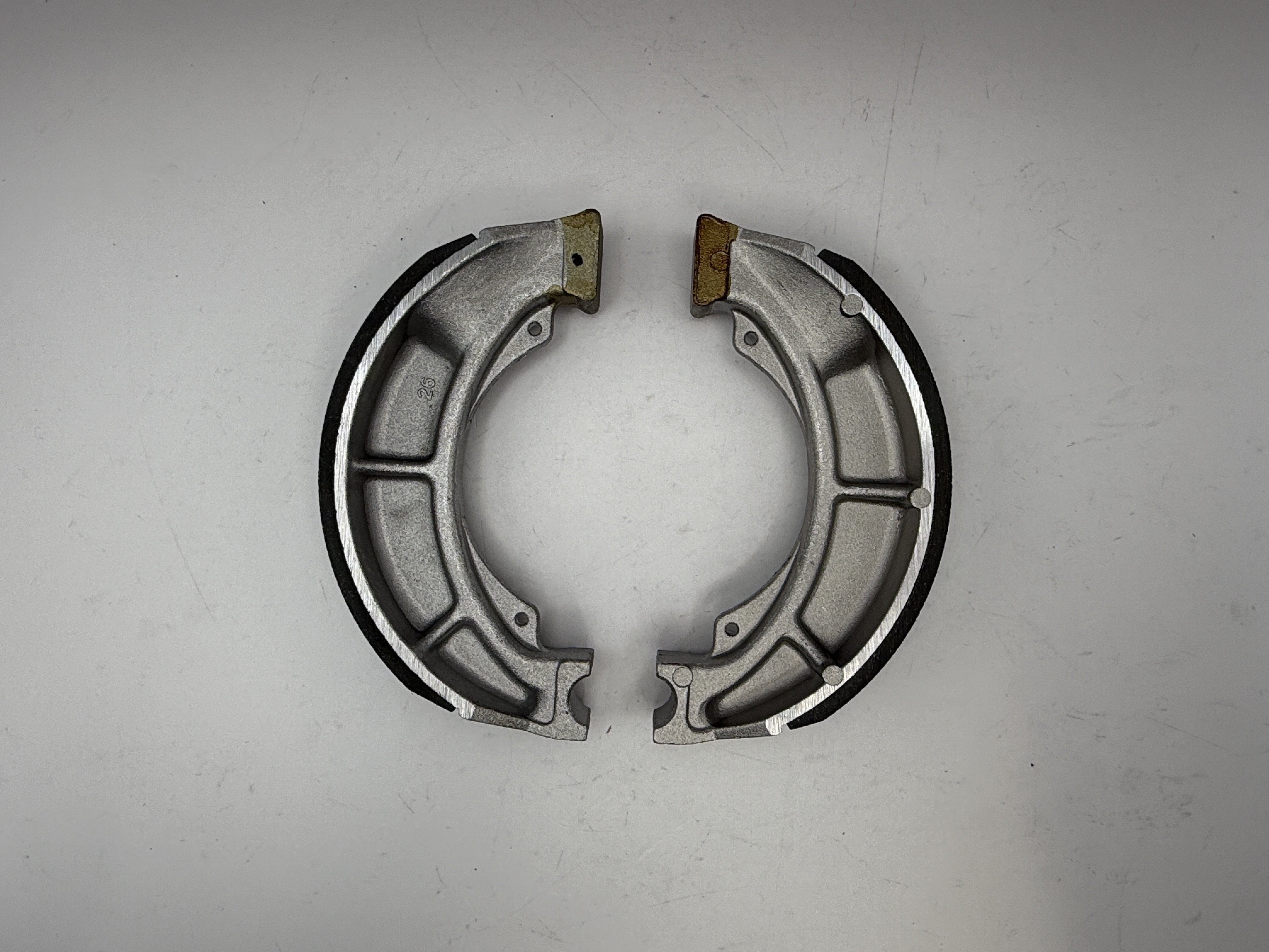 Hendler Drum Brake Shoes S636 140mm x 29mm