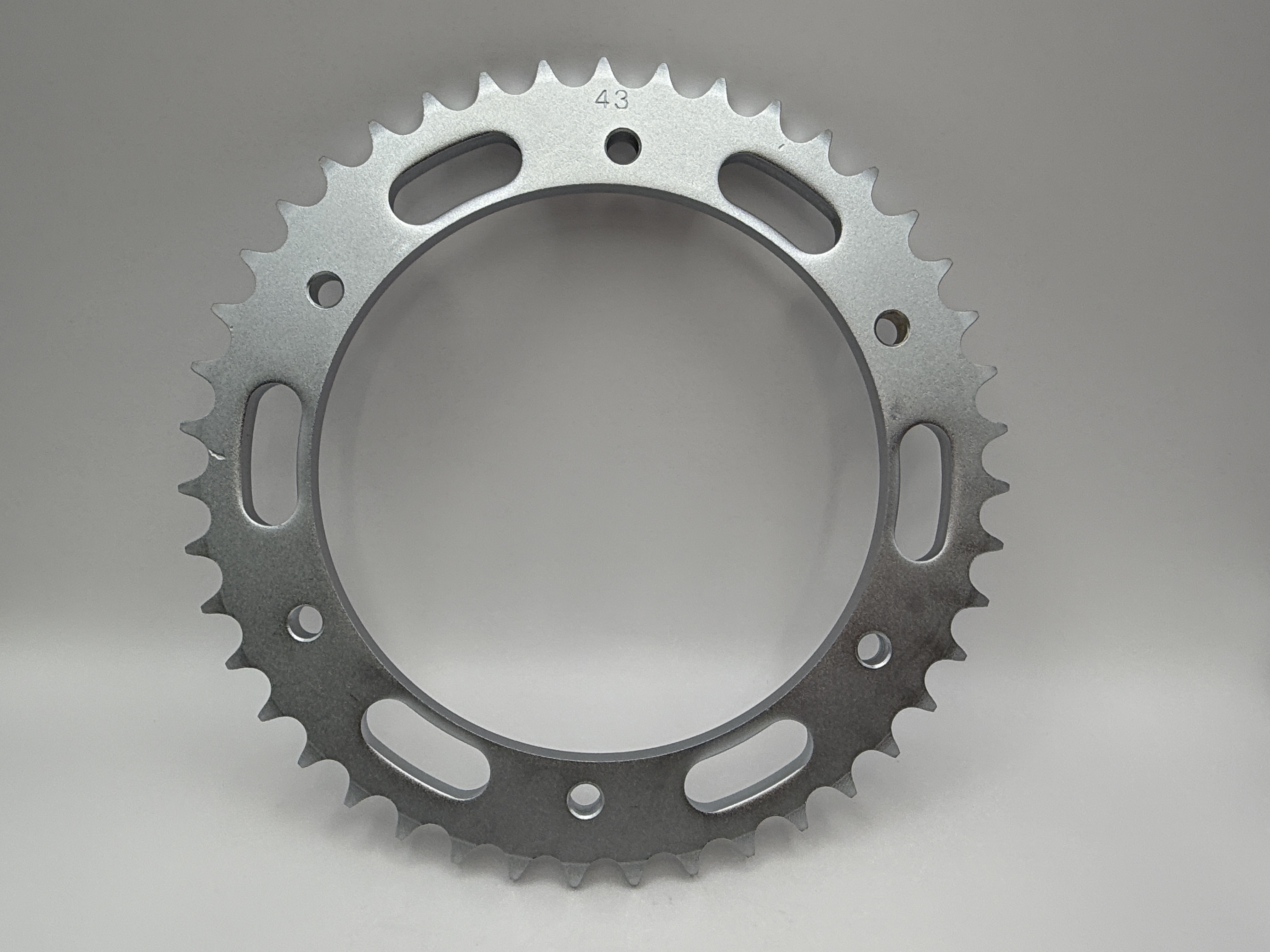 Hendler 2011-43 Rear Sprocket Triumph Speed Triple T509 97-99, Daytona T595 97-98